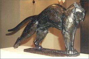 Galerie P. Dumonteil - tigre s'étirant - Sculpture Animalière