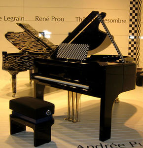 PIANOS PLEYEL - stand m&o 01/2009 - Piano Demi Queue