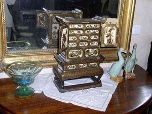 Antiquités FAUROUX - cabinet miniature shibayama - Cabinet
