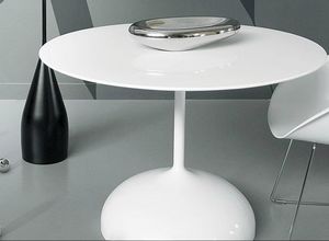  Round diner table