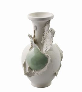 LATITUDE 22N - fragments - Flower Vase