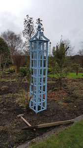 OXFORD PLANTERS - cotswold - Garden Obelisk