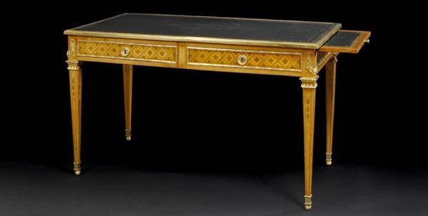 Aveline - Writing table-Aveline-Bureau plat Louis XVI