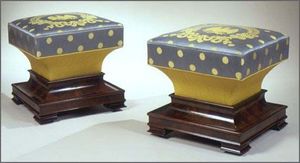 CARSWELL RUSH BERLIN - rare pair of mahogany ottomans in the restauration - Otomán